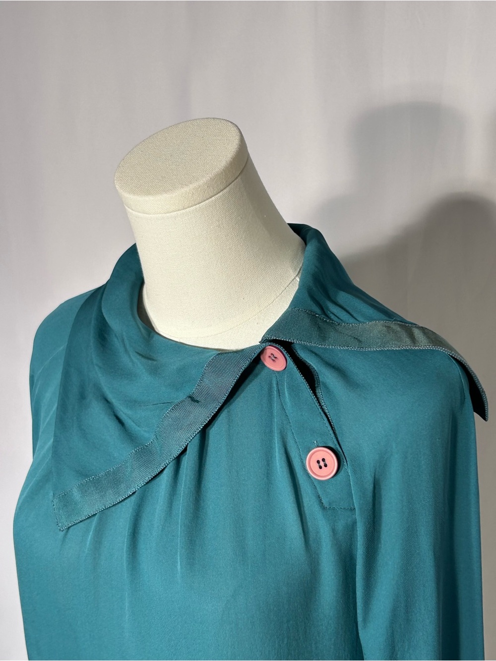 NWT Eurythmic Teal 100% Silk Asymmetric Cowl Neck Blouse Tan Button Size 36 US 4
